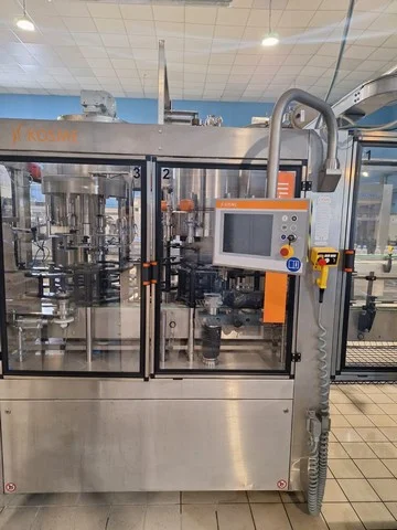 Kosme bottling line