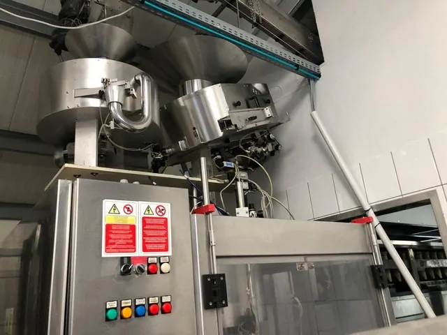 Capper Arol Screw Cap 6T