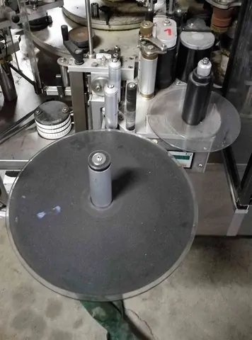 labeller Cavagnino&Gatti 16t.4s.4e adhesive