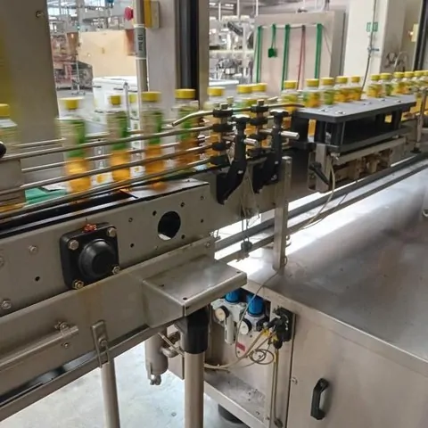 labeller Sacmi Opera 400 OPP Roll-fed